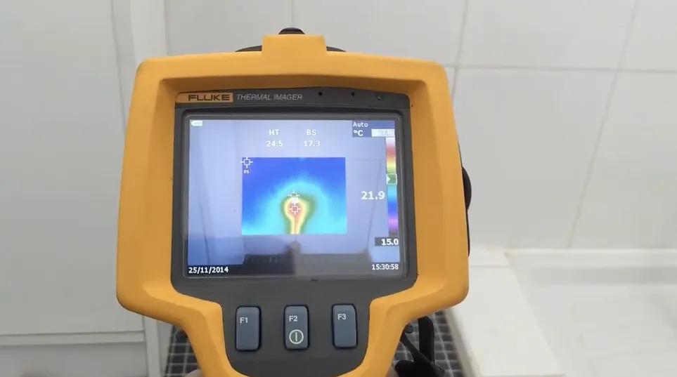 Caméra thermique pour détection de fuite